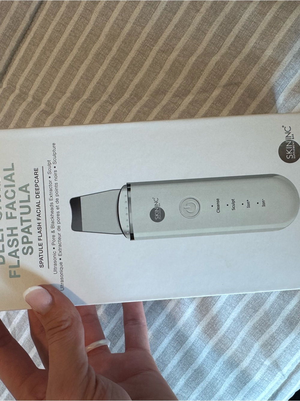 White Facial Flash Spatula Ultrasonic Skin Scrubber